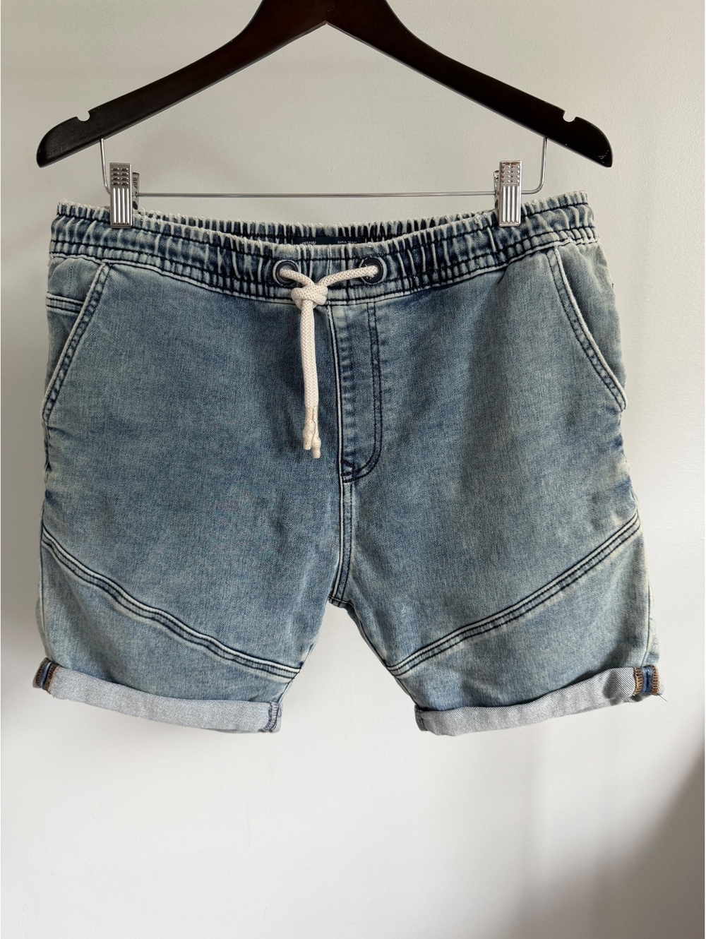 ZARA Man Soft Denim Shorts Men’s L Light Wash Drawstring Elastic Waist Cuffed